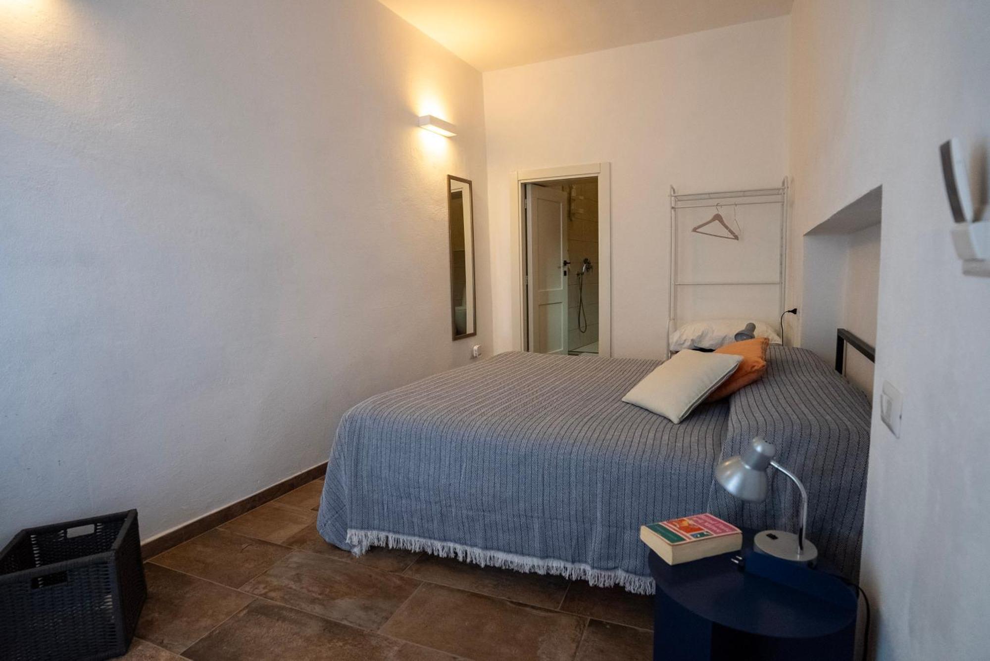 Sardinian Gallery Domus Bosa Room photo